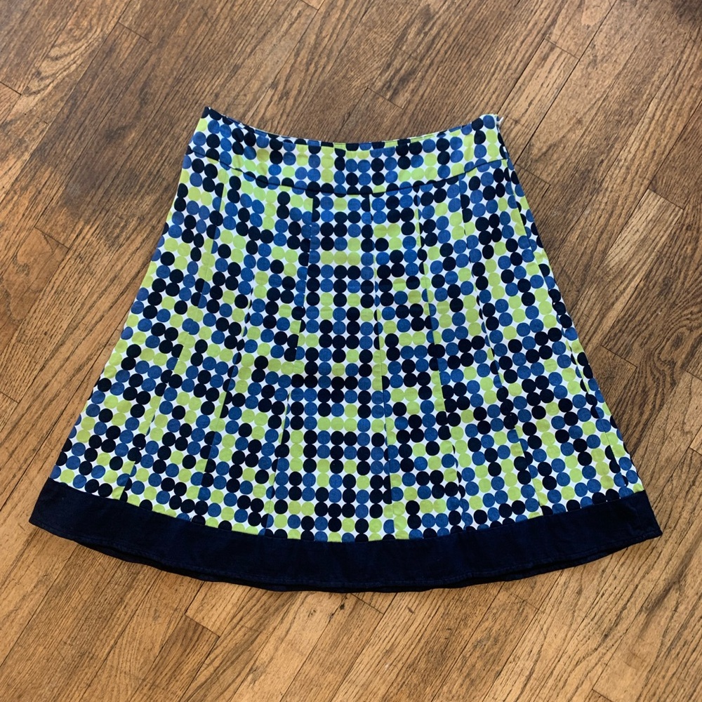 Adorable Ann Taylor A-line skirt, size 4